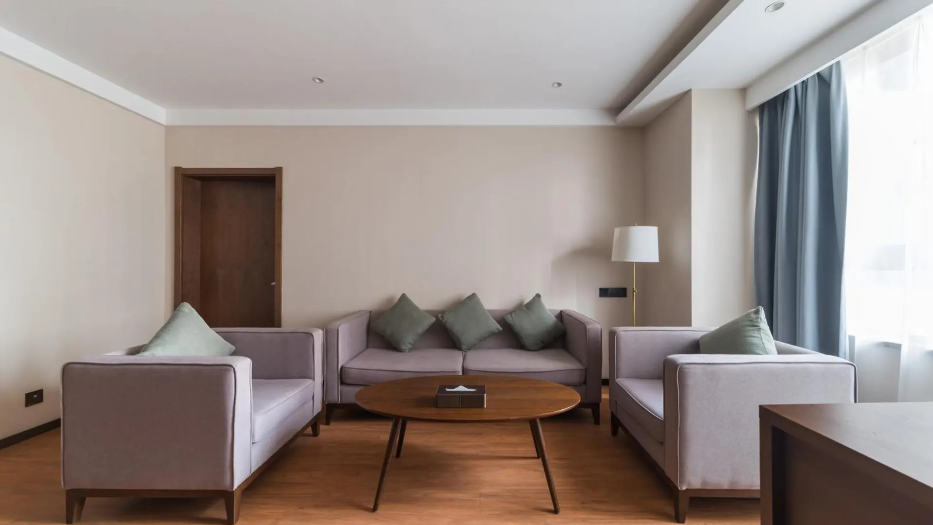 ***  Gemei Hotel Luoyang Longmen High-Speed Railway Station 중국